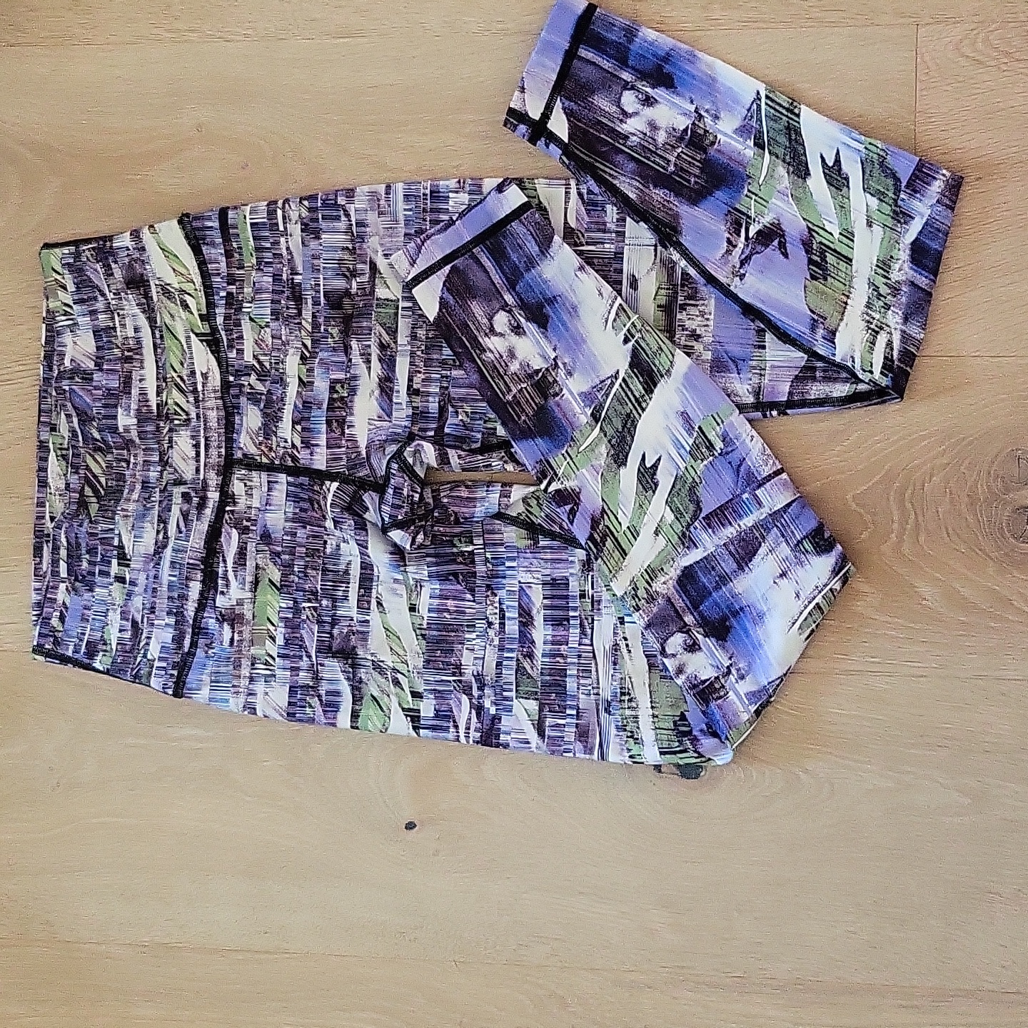 Lululemon Wunder Unders Suze 6
